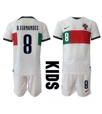 Portugal Bruno Fernandes #8 babykläder Bortatröja barn VM 2022 Korta ärmar (+ Korta byxor)
